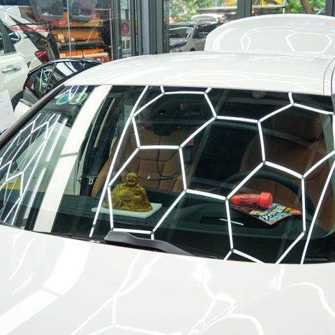 Dán phim cách nhiệt 3M ô tô BMW 320i 2024