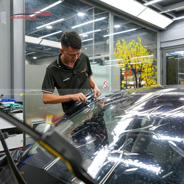 Dán Phim Cách Nhiệt 3M Ô Tô Jaguar EV400