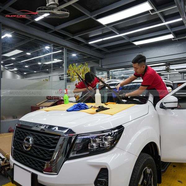 Dán Phim Cách Nhiệt 3M Ô Tô Nissan Navara 2022