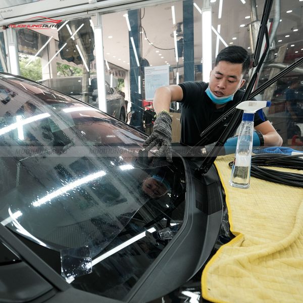 Dán Phim Cách Nhiệt 3M Ô Tô Toyota Corolla Cross Hybrid