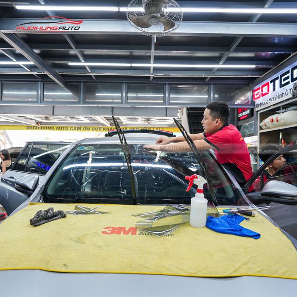 Dán Phim Cách Nhiệt 3M Ô Tô Toyota Innova 2023