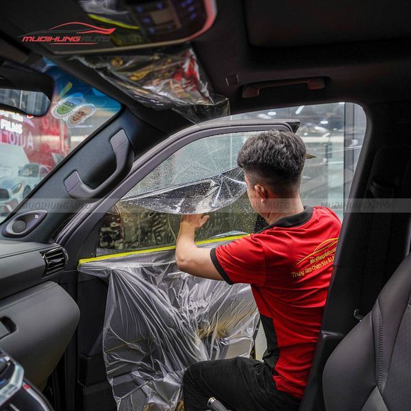 Dán Phim Cách Nhiệt 3M Ô Tô Toyota Land Cruiser LC300 2023