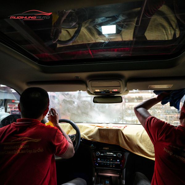 Dán Phim Cách Nhiệt 3M Ô Tô Ford Explorer 2022