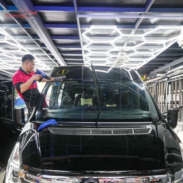 Dán Phim Cách Nhiệt 3M Ô Tô Ford Transit 2024