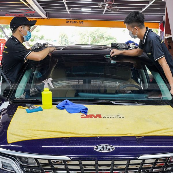 Dán Phim Cách Nhiệt 3M Ô Tô Kia Carnival