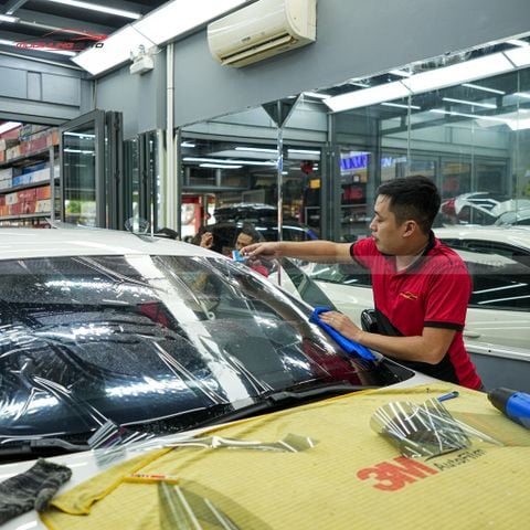 Dán phim cách nhiệt 3M ô tô Maserati 2023
