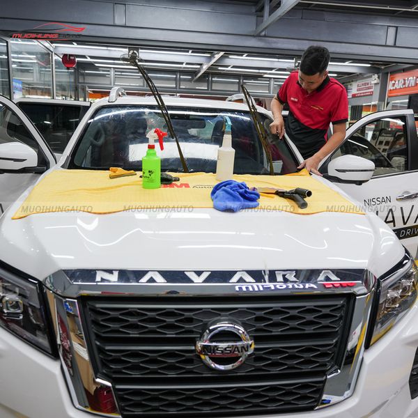 Dán Phim Cách Nhiệt 3M Ô Tô Nissan Navara 2022