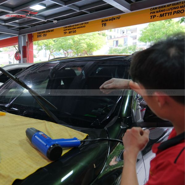 Dán Phim Cách Nhiệt 3M Ô Tô Toyota Fortuner