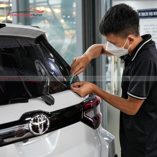 Dán Phim Cách Nhiệt 3M Ô Tô Toyota Raize