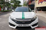 Dán Tem Cảnh Sát Dubai Xe Honda Civic Màu Trắng