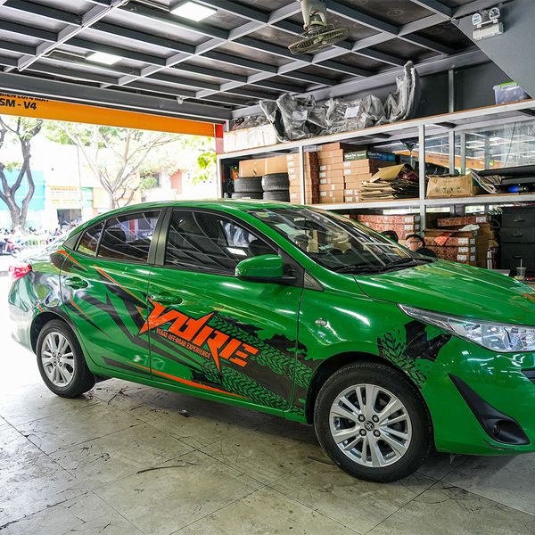 Dán Tem Hông Trang Trí Cho Xe Toyota Vios