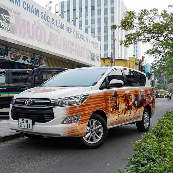 Dán Tem Thể Thao Xe Toyota Innova