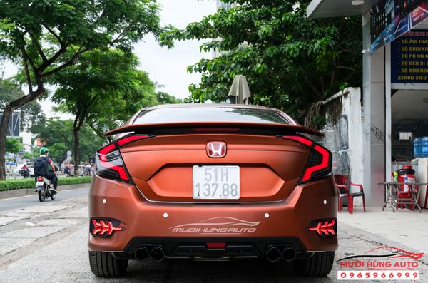 Dán Tem Màu Nâu Cam Độc Lạ Xe Honda Civic 2019 - 2020