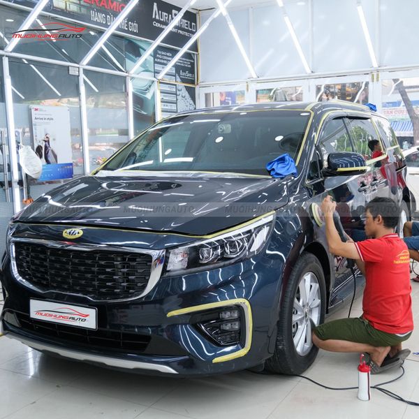 Đánh Bóng Xe Ô Tô Kia Sedona