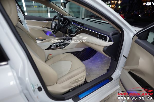 LED Nội Thất Xe Camry 2020 Đổi Màu Trên APP Điện Thoại