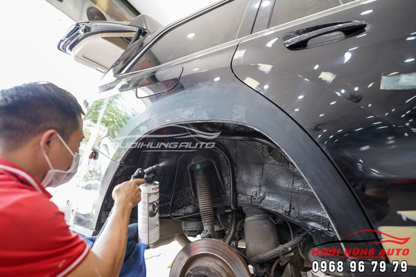 Cách Âm Chống Ồn Chuyên Nghiệp Cho Xe Mercedes GL500