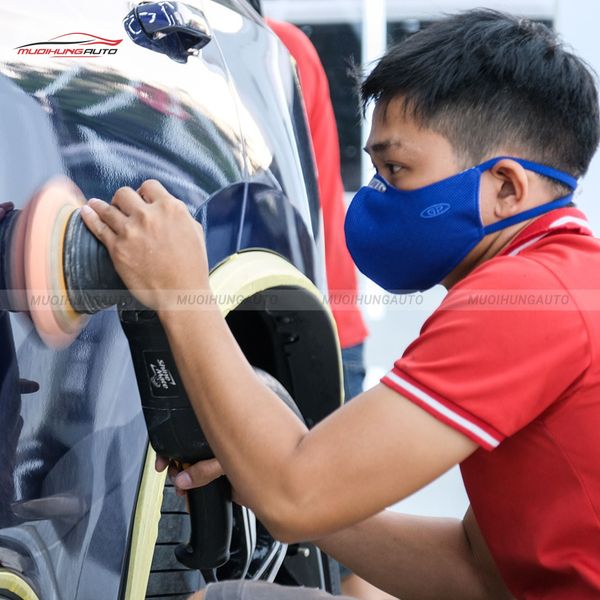 Đánh Bóng Xe Sedan