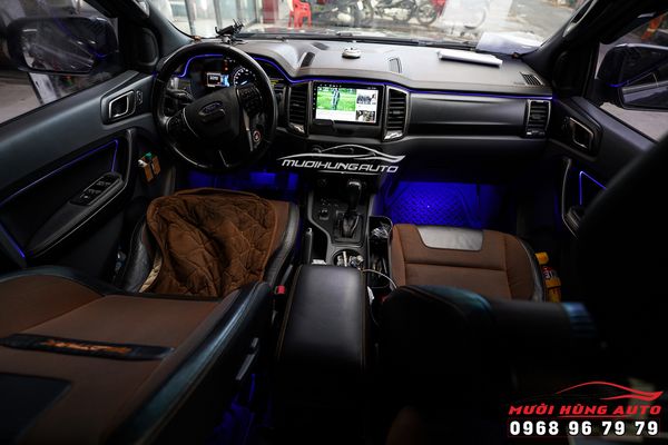 Độ Đèn LED Nội Thất Cho Xe Bán Tải Ford Ranger Chuyên Nghiệp