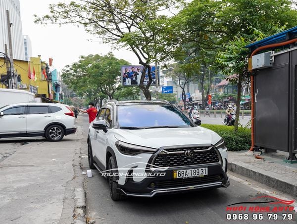Phụ Kiện Ốp Cản Trước Kiểu Carbon Cá Tính Cho Xe Toyota Corolla Cross
