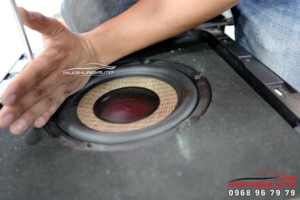 Gói Độ Âm Thanh Loa Sub Và Amply Chất Lượng Cao Cho Xe Kia Carnival 2022