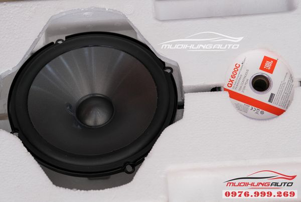 Độ Âm Thanh Loa Sub Nakamichi Xe Kia Forte