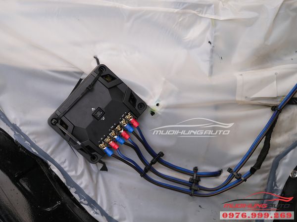 Độ Âm Thanh Loa Sub Nakamichi Xe Kia Forte