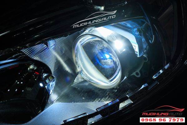 Độ Bi LED GTR Và Vòng Angel Eyes Cho Xe Ford Fiesta