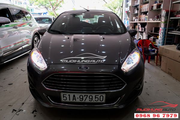 Độ Bi LED GTR Và Vòng Angel Eyes Cho Xe Ford Fiesta