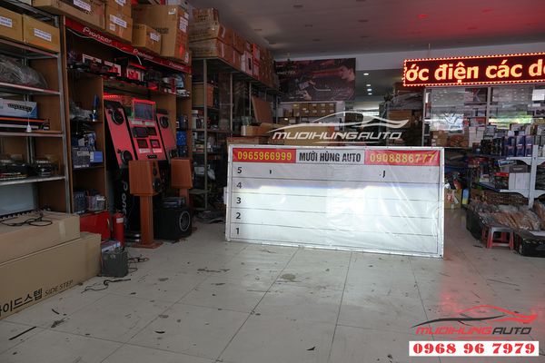 Độ Bi LED GTR Và Vòng Angel Eyes Cho Xe Ford Fiesta