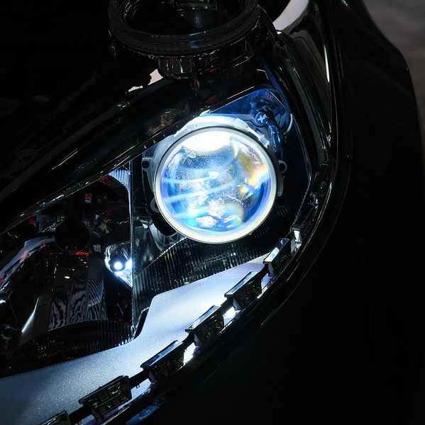 Độ Bi LED GTR Và Vòng Angel Eyes Cho Xe Ford Fiesta