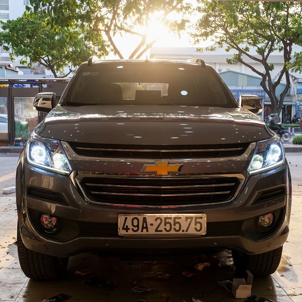 Độ Bi LED KMR Xe Chevrolet Trailblazer