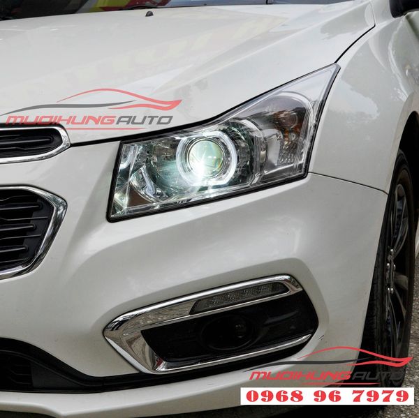 Độ bixenon đèn pha Chevrolet Cruze 2017 tại TPHCM