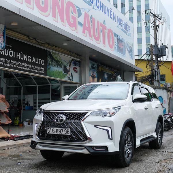 Độ Body Kit Mẫu Lexus Cho Xe Toyota Fortuner 2020 chính hãng