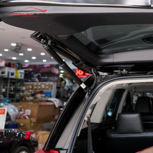 Cốp Điện Ô Tô Toyota Innova