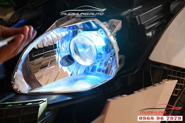 Độ Đèn Bi LED Domax Xe Suzuki Ertiga