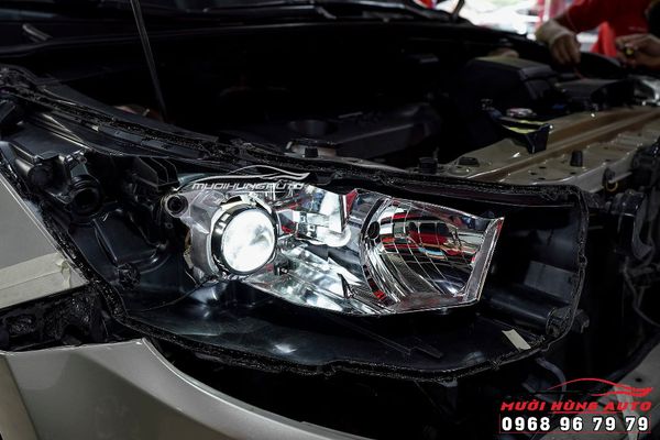 Combo Độ Đèn Bi LED Wolf Light Và LED Mí Chạy Cho Toyota Highlander