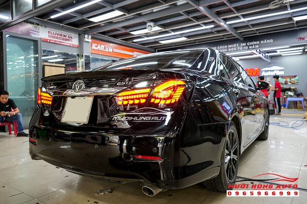 Độ Đèn Hậu Kiểu Mercedes Cao Cấp Cho Xe Toyota Camry 2015