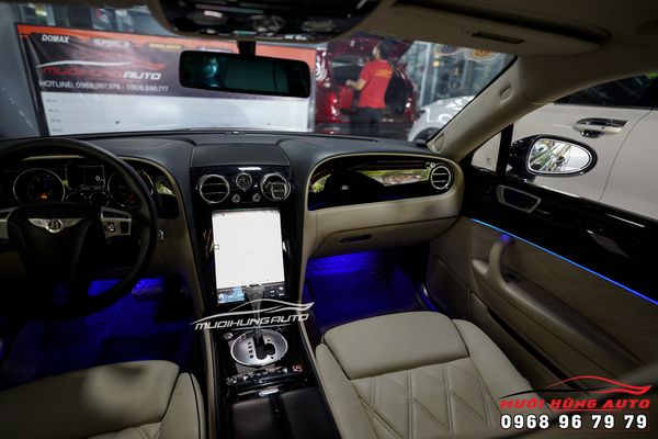 Nâng Cấp Option LED Nội Thất Đổi Màu Sang Chảnh Cho Xe Bentley