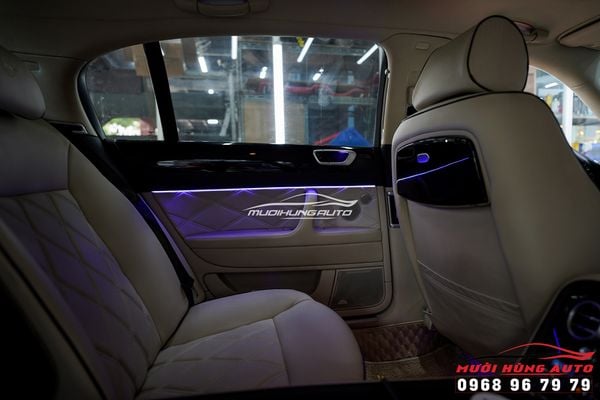Nâng Cấp Option LED Nội Thất Đổi Màu Sang Chảnh Cho Xe Bentley