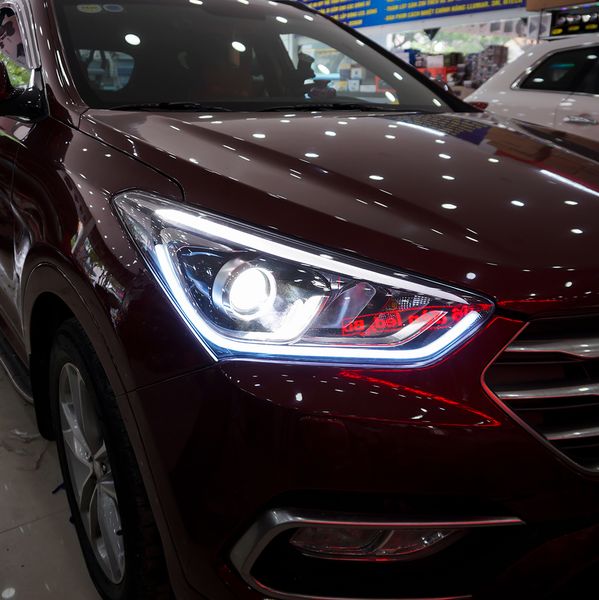 Độ Đèn LED Xi Nhan Hyundai Santafe 2017