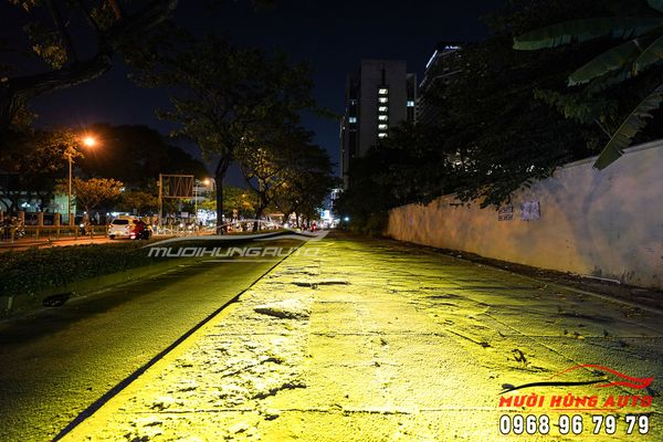 Độ 4 BI LED Kết Hợp 2 Bi Gầm Tăng Sáng Xe Focus