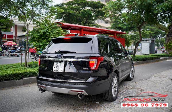 Độ Đuôi Pô Akrapovic Siêu Đẹp Cho Xe Ford Explorer