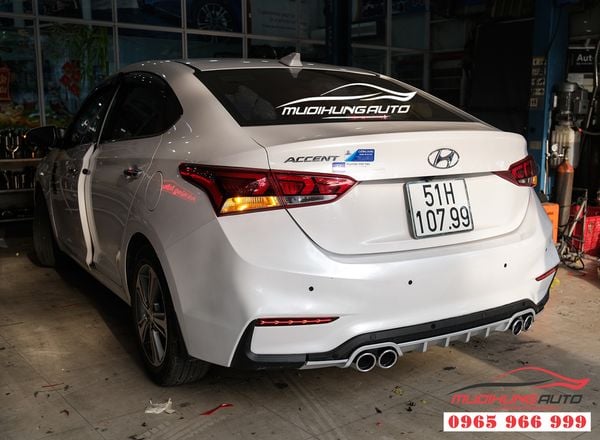 Độ LED gầm sau cao cấp cho Hyundai Accent 2019 - 2020