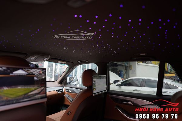 Vinfast LUX SA Biến Hóa Thành Xe Sang Với LED Trần Sao Rơi Tại TPHCM