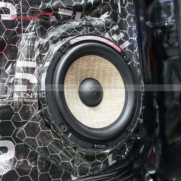 Độ Loa Cánh Ô Tô Ford Everest 2010