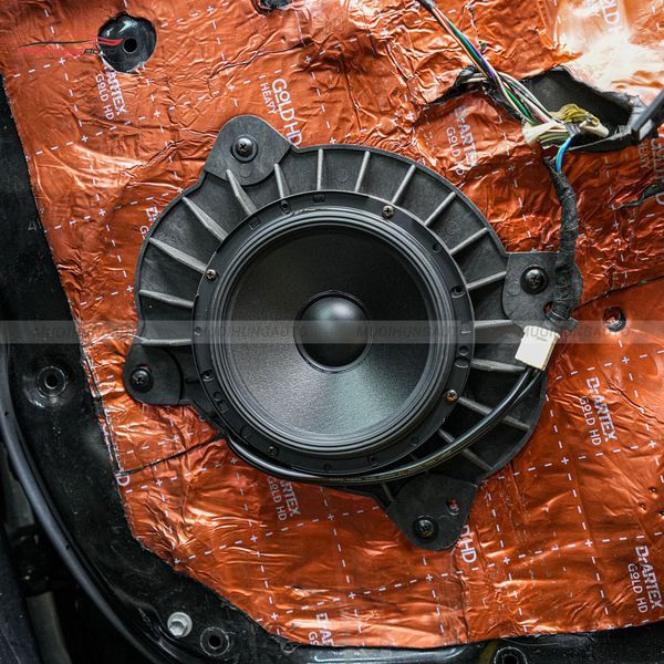 Độ Loa Cánh Ô Tô Toyota Camry 2009