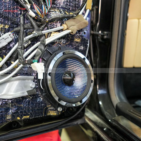 Độ Loa Cánh Ô Tô Lexus LS460