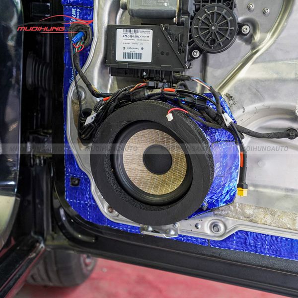 Độ Loa Cánh Ô Tô Bentley