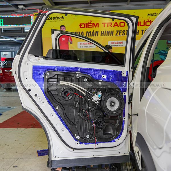 Độ Loa Cánh Ô Tô Hyundai Santafe 2022