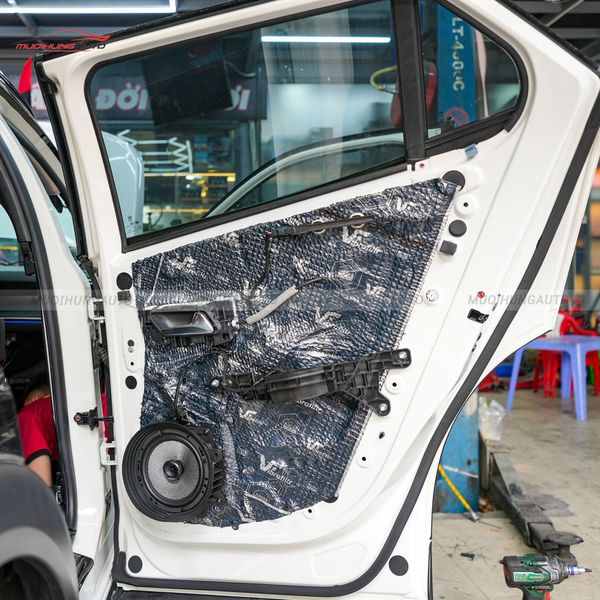 Độ Loa Cánh Ô Tô Peugeot 2008